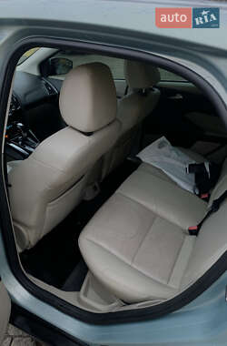 Хэтчбек Ford Focus 2013 в 