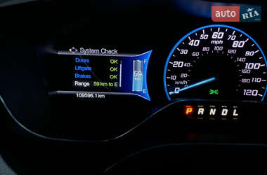 Хэтчбек Ford Focus 2013 в 