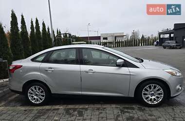 Седан Ford Focus 2012 в 