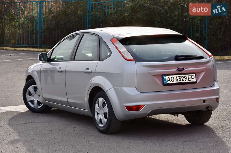 Хетчбек Ford Focus 2010 в Ужгороді