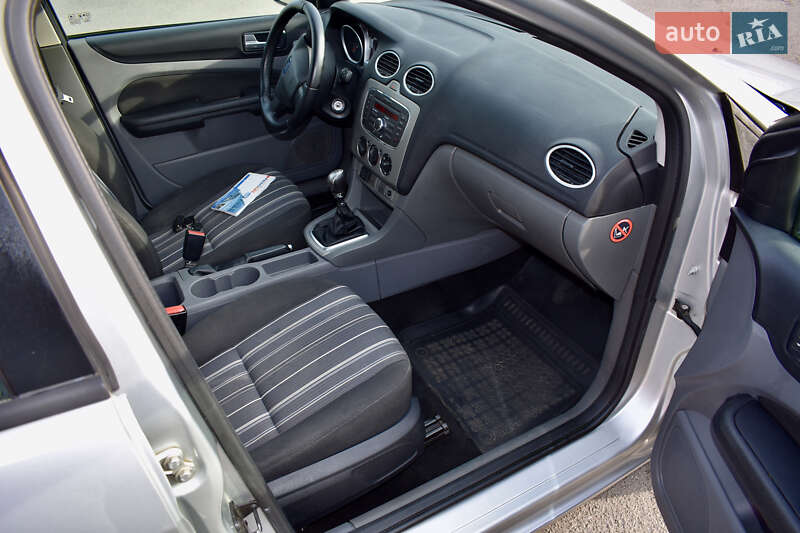 Хетчбек Ford Focus 2010 в Ужгороді