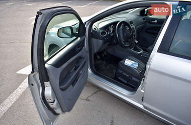 Хетчбек Ford Focus 2010 в Ужгороді