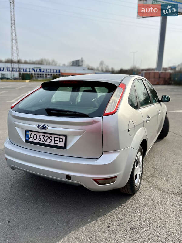 Хетчбек Ford Focus 2010 в Ужгороді