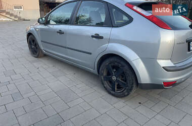 Хэтчбек Ford Focus 2005 в Луцке