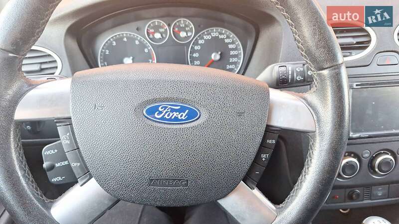 Хетчбек Ford Focus 2005 в Калуші