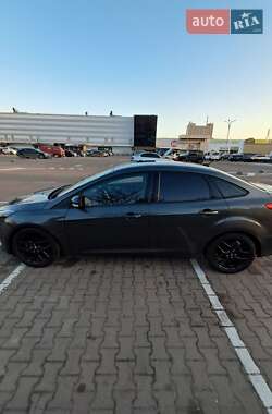 Седан Ford Focus 2016 в 