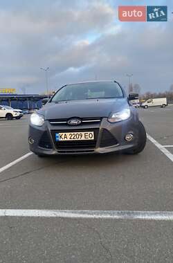 Хэтчбек Ford Focus 2014 в Киеве