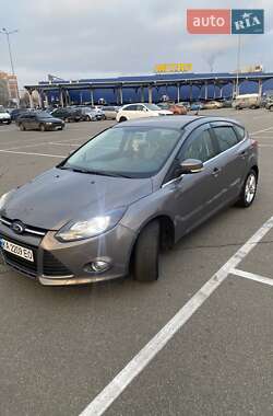 Хэтчбек Ford Focus 2014 в Киеве