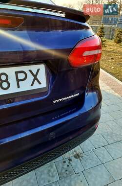 Седан Ford Focus 2017 в 