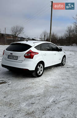 Хэтчбек Ford Focus 2013 в Ромнах