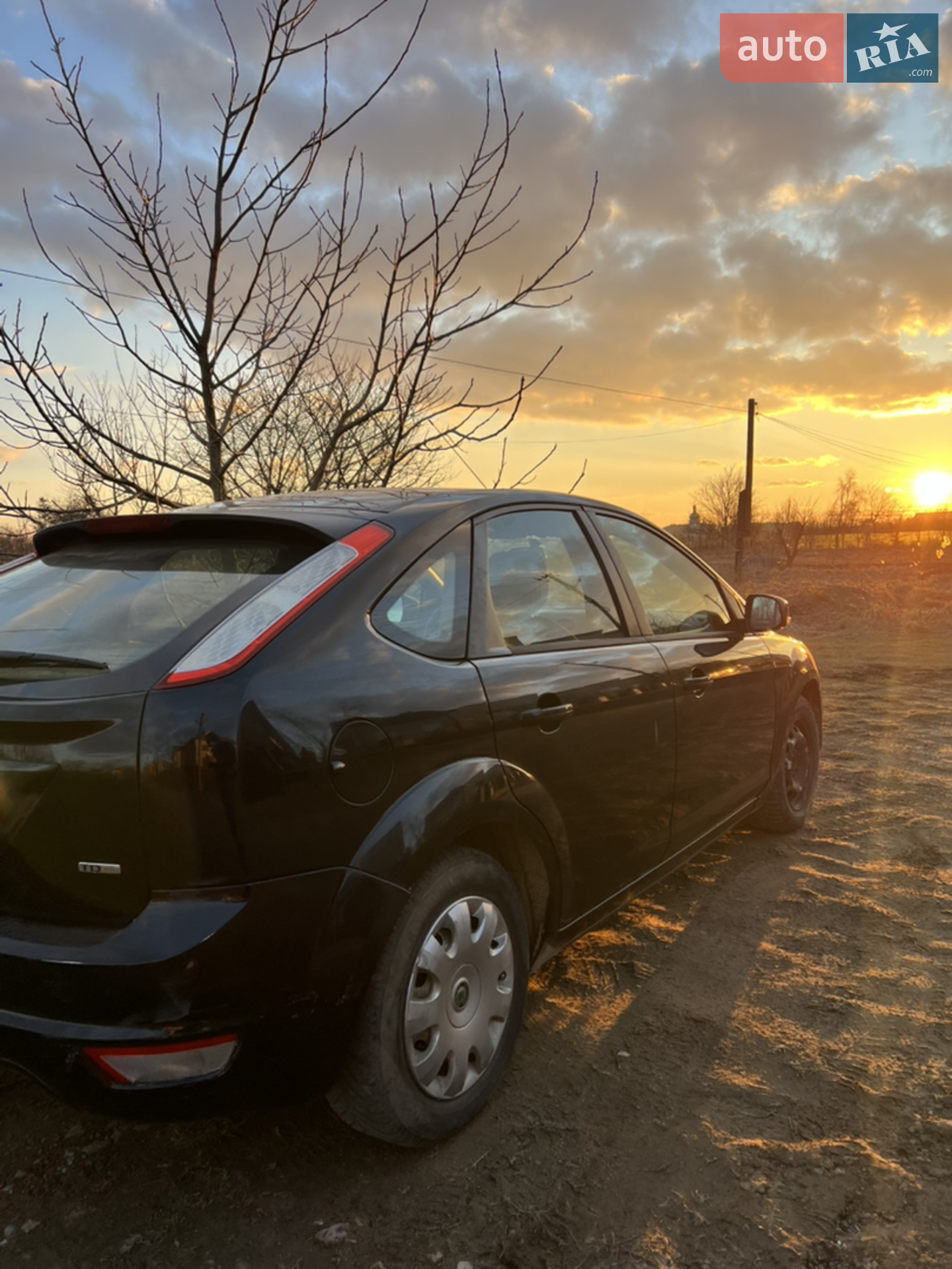 2010 Ford Focus - мініатюра 2
