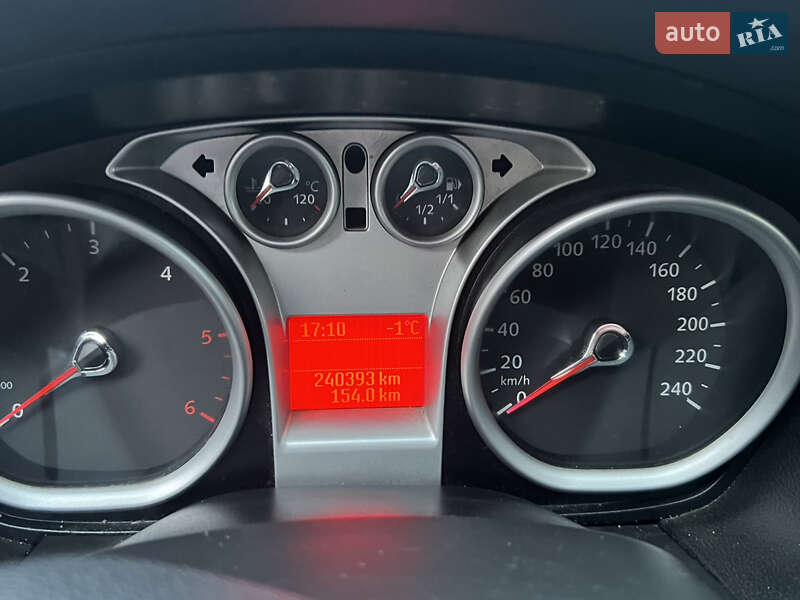 Хэтчбек Ford Focus 2010 в Самборе