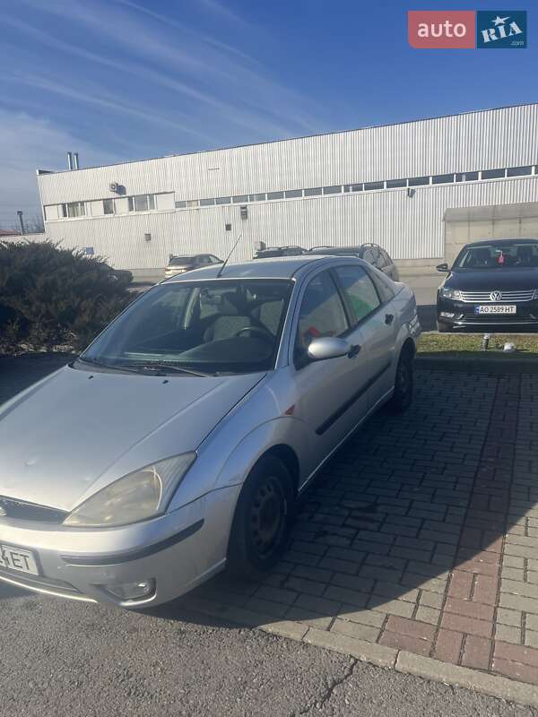 Седан Ford Focus 2001 в Ужгороде