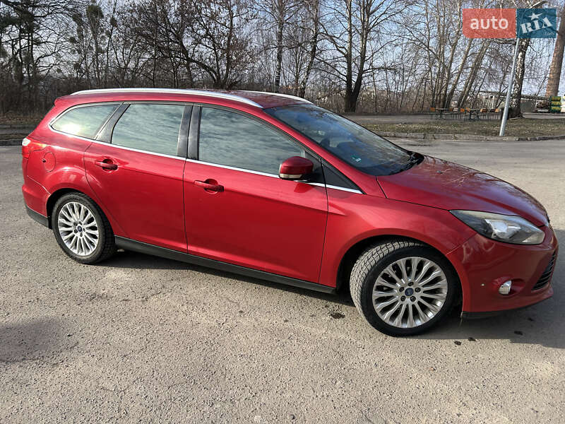 Універсал Ford Focus 2011 в Золочеві