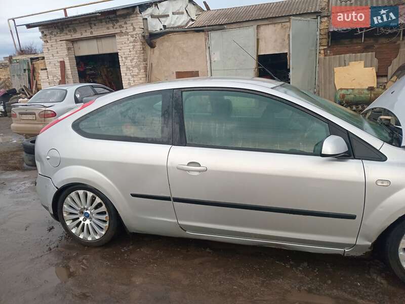Хэтчбек Ford Focus 2005 в Одессе