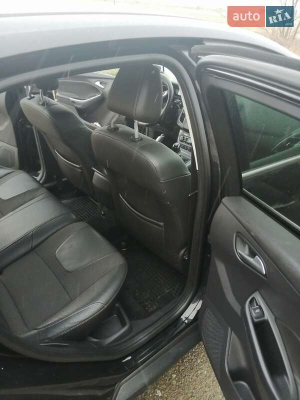 Хэтчбек Ford Focus 2011 в Николаеве фото 31 Хэтчбек Ford Focus 2011 в Николаеве