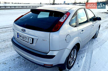 Хетчбек Ford Focus 2005 в Ромнах