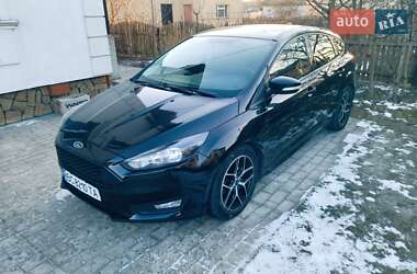 Хэтчбек Ford Focus 2015 в Львове