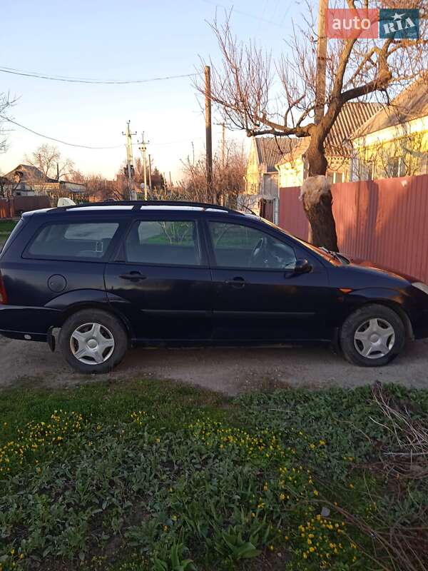Универсал Ford Focus 2003 в Новомосковске