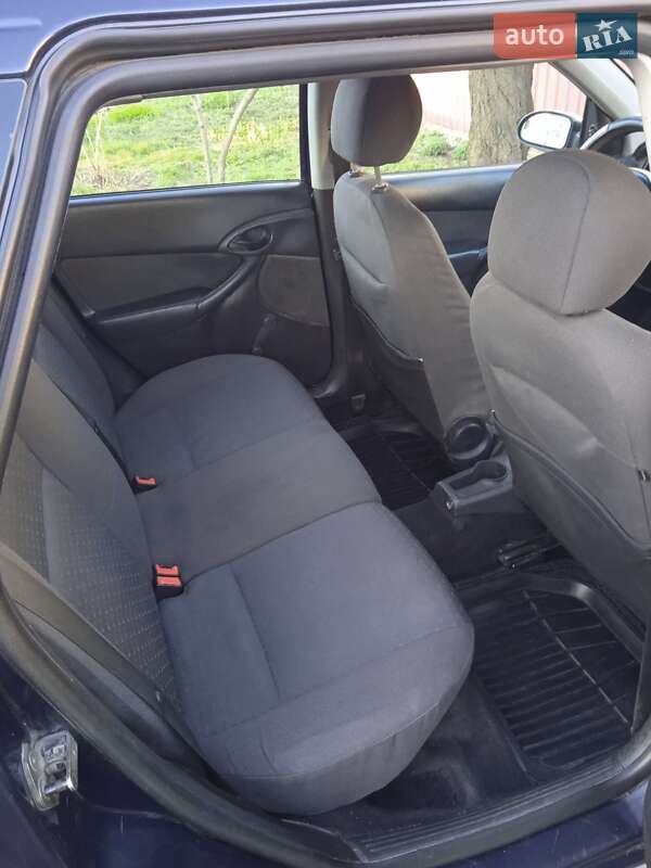 Универсал Ford Focus 2003 в Новомосковске