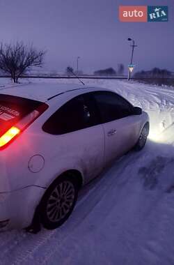 Хэтчбек Ford Focus 2010 в 