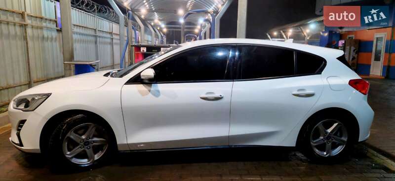 Хэтчбек Ford Focus 2019 в Полтаве