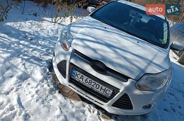 Хэтчбек Ford Focus 2014 в Киеве