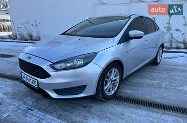 Седан Ford Focus 2015 в 