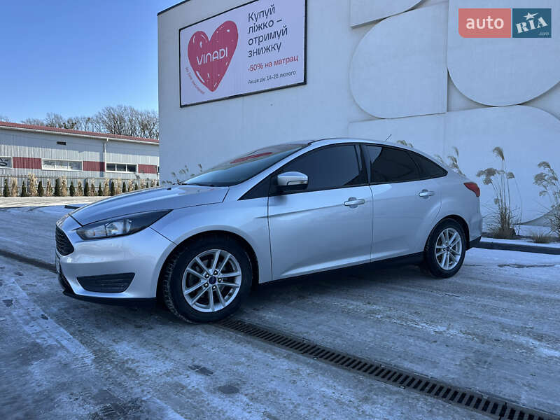 Седан Ford Focus 2015 в Луцке