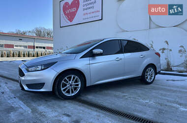 Седан Ford Focus 2015 в 