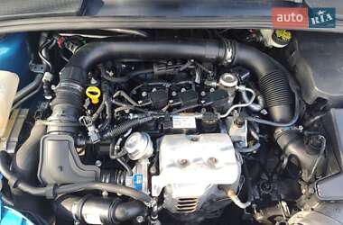 Хэтчбек Ford Focus 2016 в 