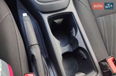Хэтчбек Ford Focus 2016 в 