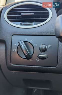 Седан Ford Focus 2008 в 