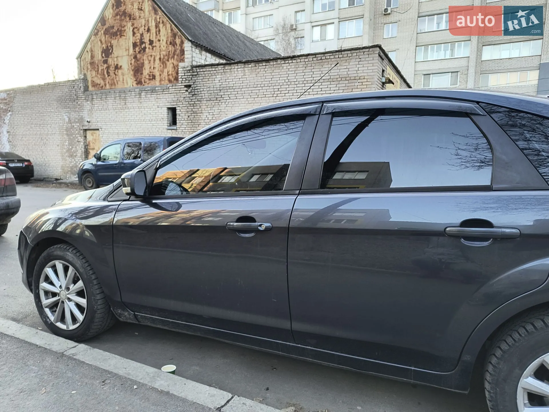 2011 Ford Focus - мініатюра 2