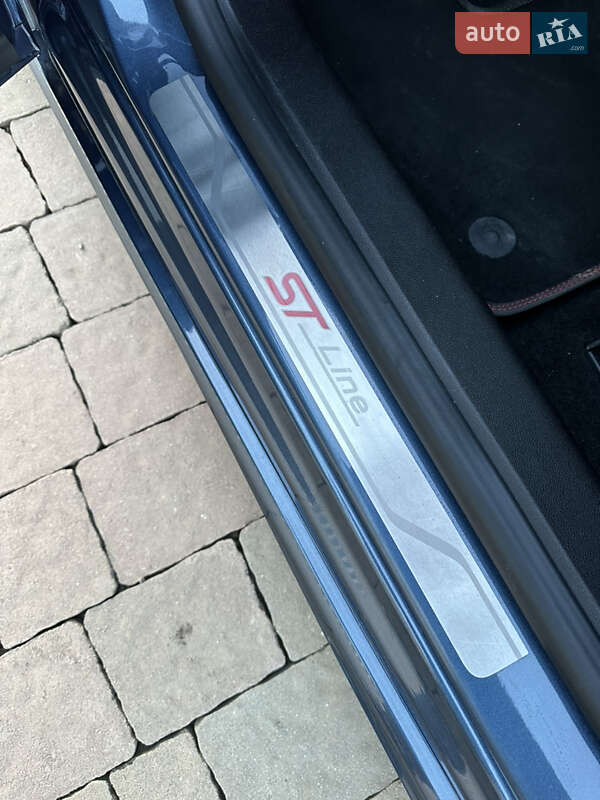 Хетчбек Ford Focus 2020 в Нововолинську