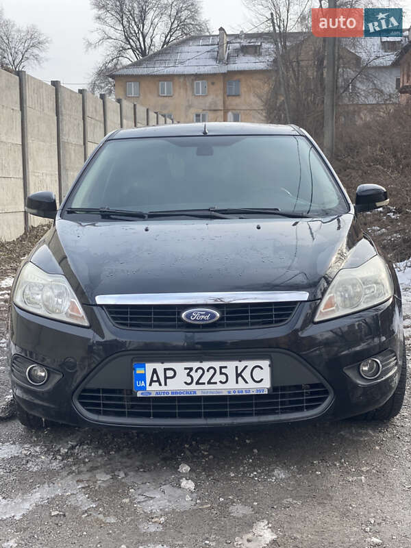 Хэтчбек Ford Focus 2008 в Каменском