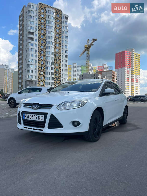 Универсал Ford Focus 2013 в 