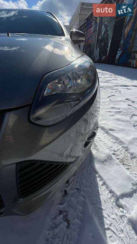 Седан Ford Focus 2013 в Киеве