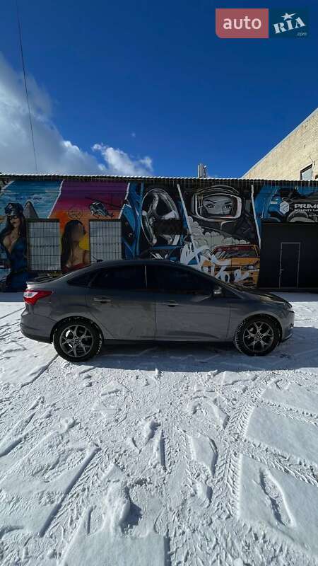 Седан Ford Focus 2013 в Киеве
