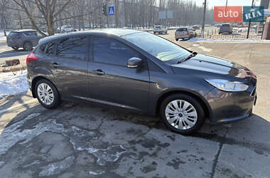 Хэтчбек Ford Focus 2015 в 
