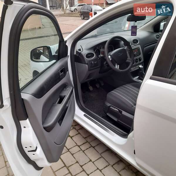 Универсал Ford Focus 2010 в Калуше
