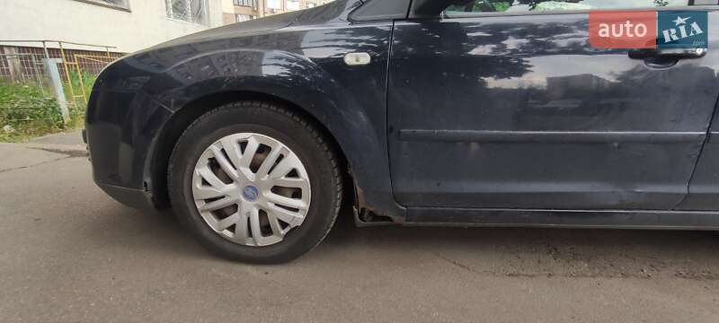 Хэтчбек Ford Focus 2007 в Киеве