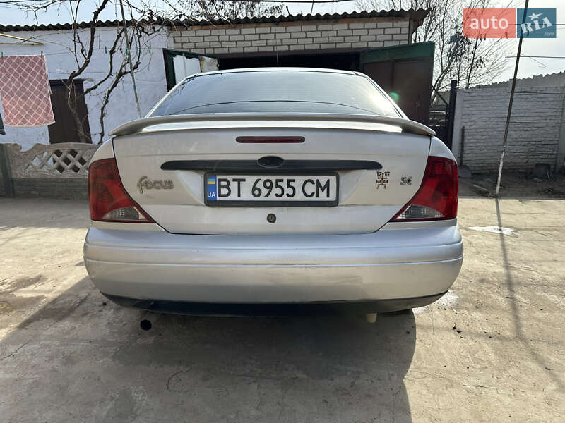 Седан Ford Focus 2001 в Херсоне