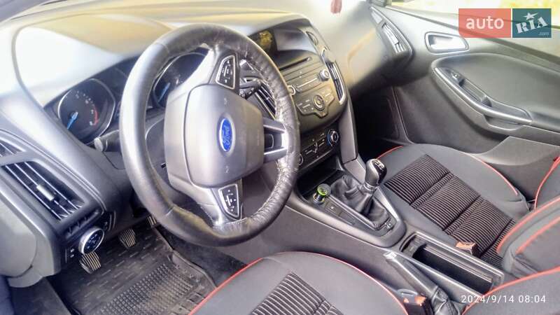 Седан Ford Focus 2017 в Запорожье фото 3 Седан Ford Focus 2017 в Запорожье