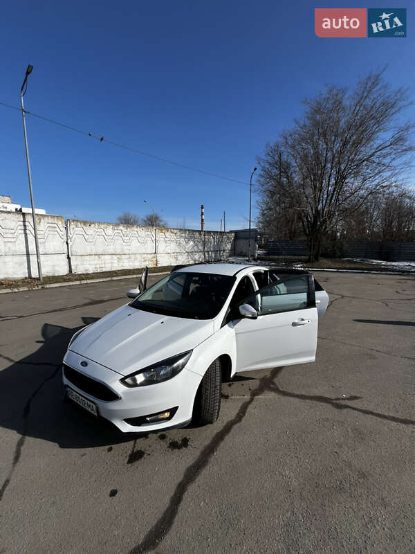 Седан Ford Focus 2015 в Дніпрі