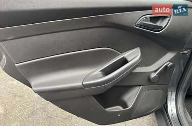 Седан Ford Focus 2017 в 
