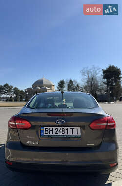 Седан Ford Focus 2017 в 