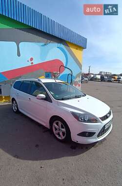 Ford Focus 2010 Ford Focus 2010