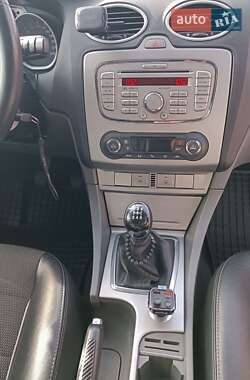 Универсал Ford Focus 2010 в 