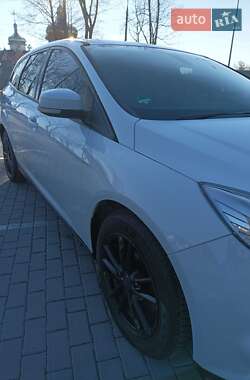 Универсал Ford Focus 2014 в 
